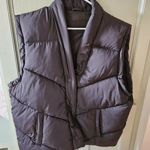 Black  BLANKNYC puffer vest size Large